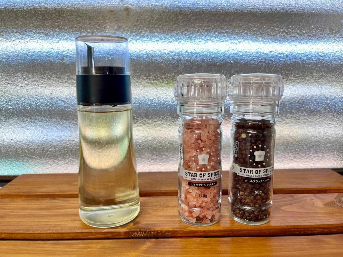 バーベキューもできる! 海と浜比嘉大橋を一望できる宿 Henza Extérieur photo